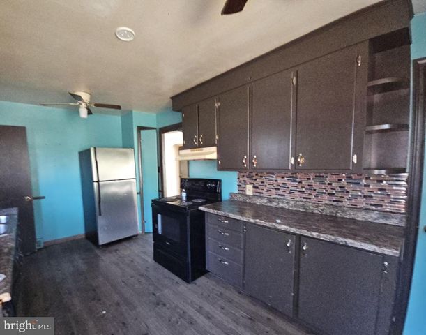 33 RIDGE AVE, Bridgeton, NJ 08302