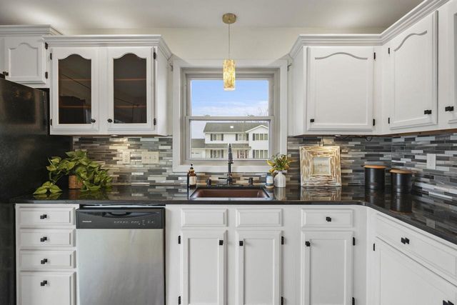1 Scranton Court, Madison, WI 53719