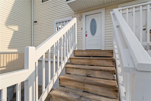 13 Cantamar CT, Hampton, VA 23664