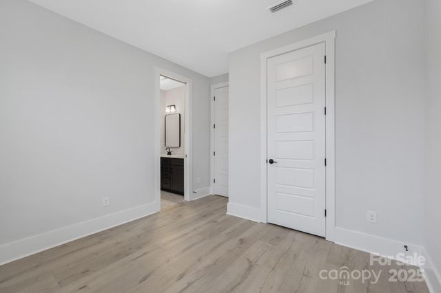 600 Campus Street, Charlotte, NC 28216