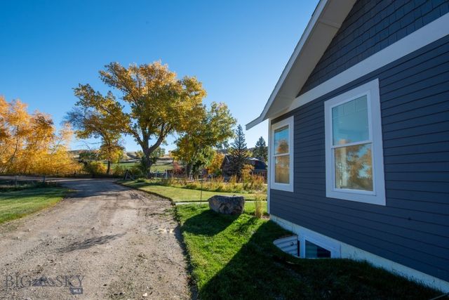 509 Broadway Street, Willow Creek, MT 59760