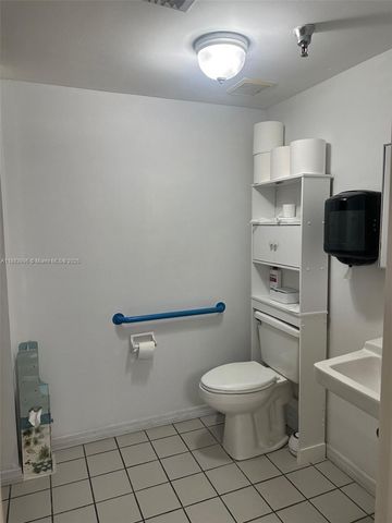 85 Ave NW 68 St, Miami, FL 33166