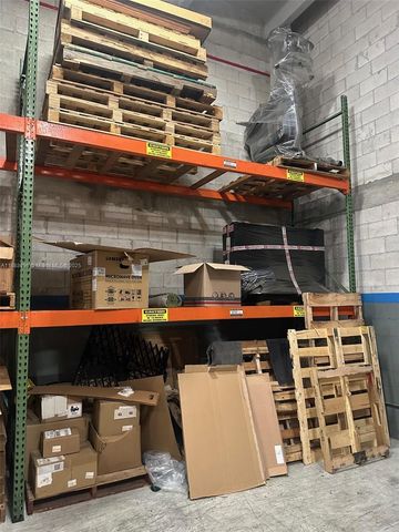 85 Ave NW 68 St, Miami, FL 33166