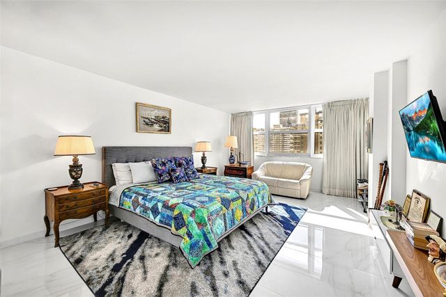 1880 S Ocean Drive TS-601, Hallandale Beach, FL 33009