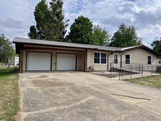 302 N 5th Avenue, Albany, WI 53502