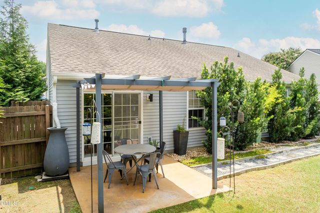 3004 Softwind Drive, Clayton, NC 27520