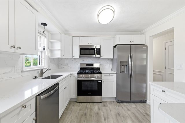 5 Burning Tree Terrace, Natick, MA 01760