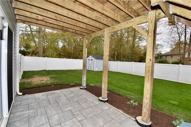 81 Lonsdale Street, West Warwick, RI 02893