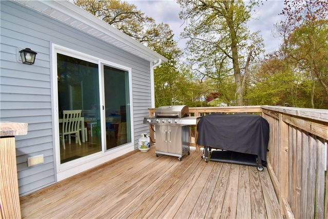 81 Lonsdale Street, West Warwick, RI 02893