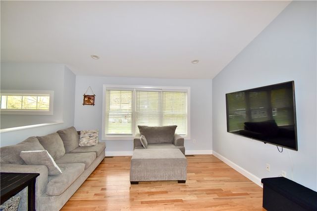 81 Lonsdale Street, West Warwick, RI 02893
