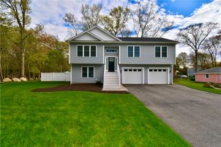 81 Lonsdale Street, West Warwick, RI 02893