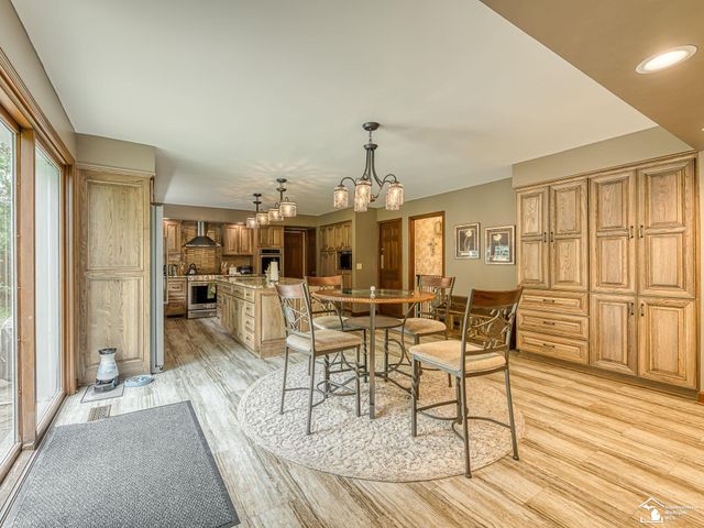 1065 Hollywood Drive, Monroe, MI 48162