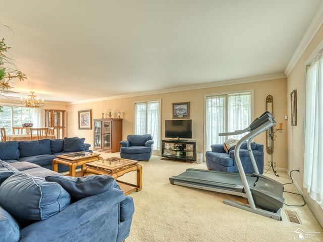 1065 Hollywood Drive, Monroe, MI 48162