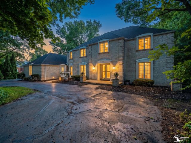 1065 Hollywood Drive, Monroe, MI 48162