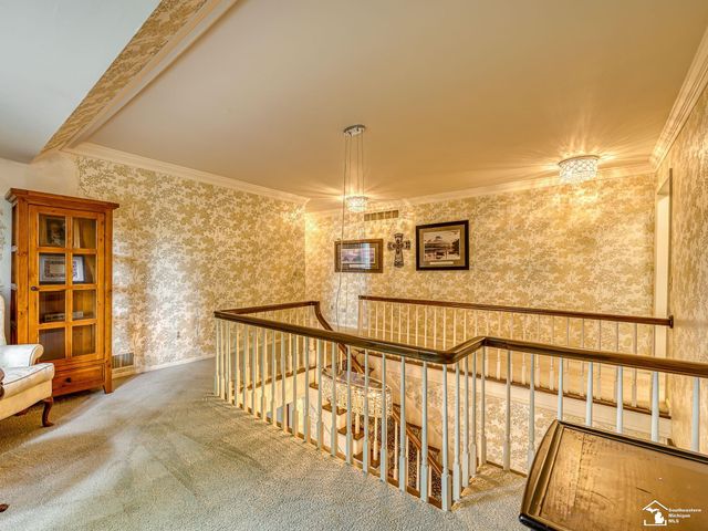 1065 Hollywood Drive, Monroe, MI 48162