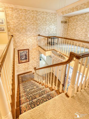 1065 Hollywood Drive, Monroe, MI 48162