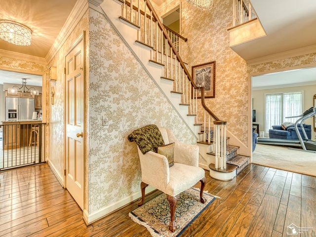 1065 Hollywood Drive, Monroe, MI 48162
