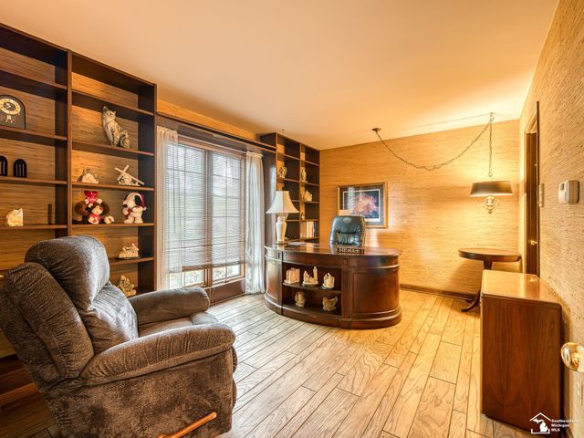 1065 Hollywood Drive, Monroe, MI 48162