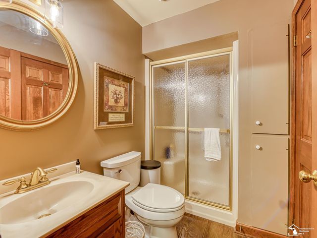 1065 Hollywood Drive, Monroe, MI 48162