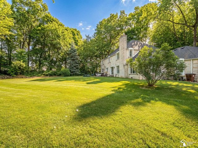 1065 Hollywood Drive, Monroe, MI 48162