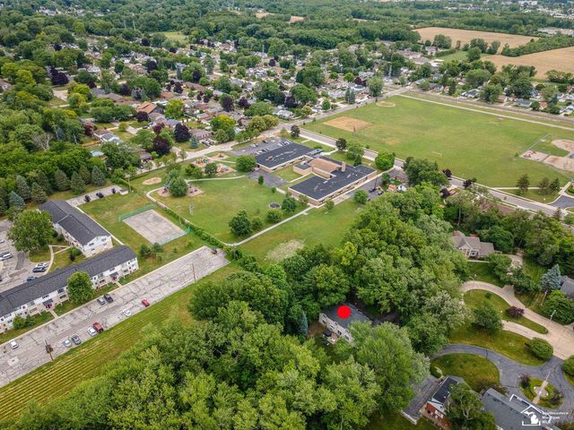 1065 Hollywood Drive, Monroe, MI 48162