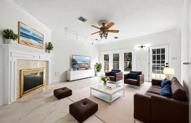 2431 Parkwood Lane, Sugar Land, TX 77479