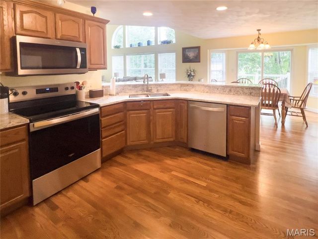 1524 Caleb Court, Swansea, IL 62226