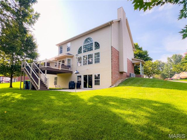 1524 Caleb Court, Swansea, IL 62226