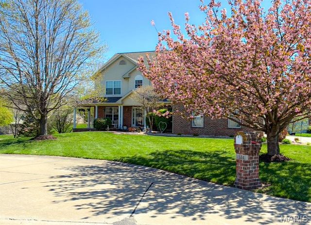 1524 Caleb Court, Swansea, IL 62226