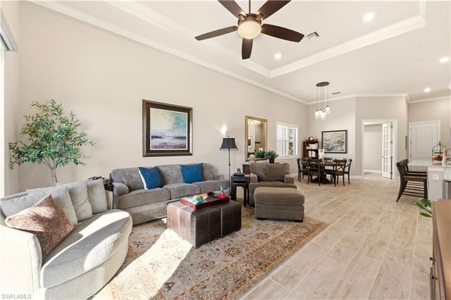 7253 Wilton DR, Naples, FL 34109