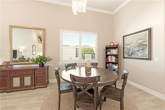 7253 Wilton DR, Naples, FL 34109