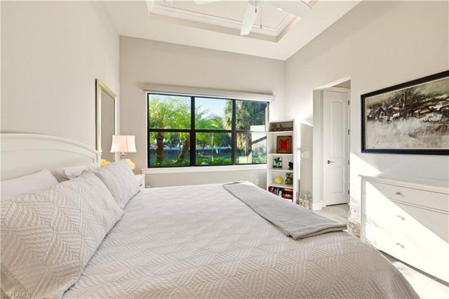 7253 Wilton DR, Naples, FL 34109