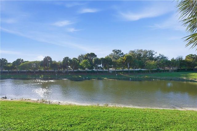 7253 Wilton DR, Naples, FL 34109