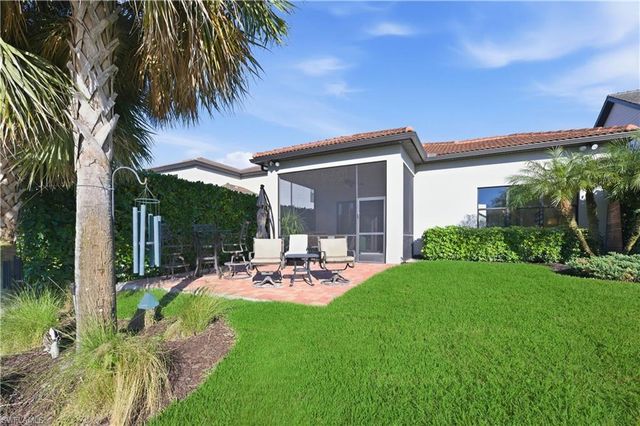 7253 Wilton DR, Naples, FL 34109