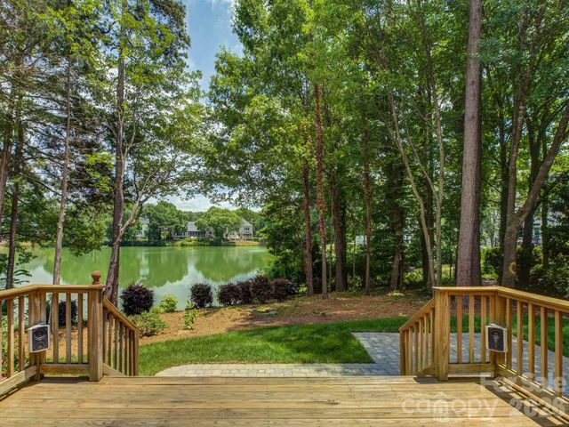 10119 Victoria Mill Court, Charlotte, NC 28277