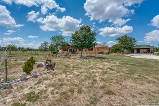 300 County Road 324, Adkins, TX 78101