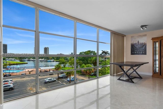 2000 Atlantic Shores Blvd 420, Hallandale Beach, FL 33009