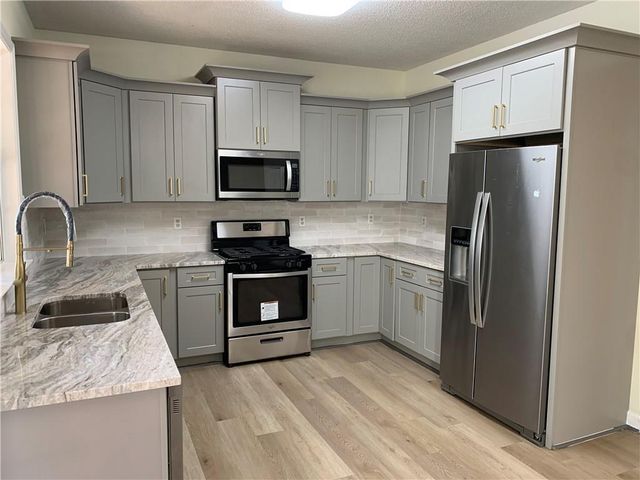 13623 Weycroft Circle, Alpharetta, GA 30004