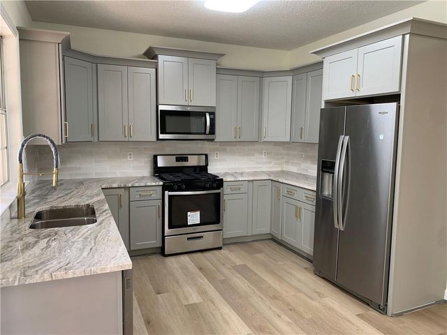 13623 Weycroft Circle, Alpharetta, GA 30004