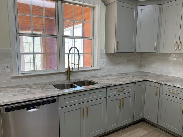 13623 Weycroft Circle, Alpharetta, GA 30004