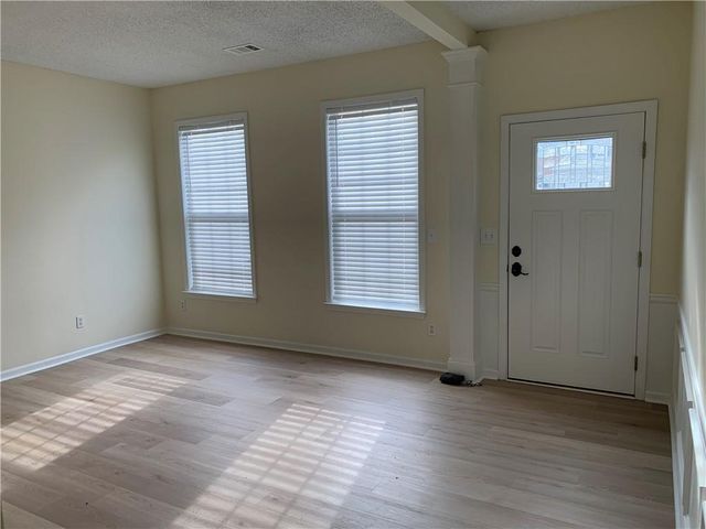 13623 Weycroft Circle, Alpharetta, GA 30004