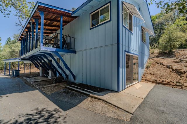 11244 Upper Previtali Rd, Jackson, CA 95642