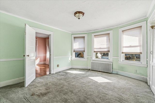 63 Shellbank Place, Rockville Centre, NY 11570