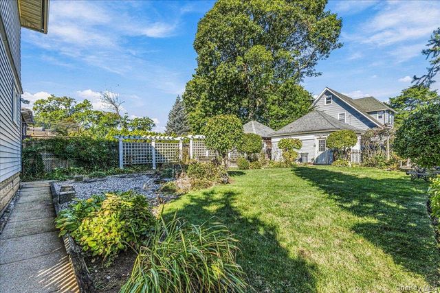 63 Shellbank Place, Rockville Centre, NY 11570