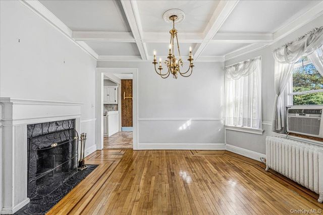 63 Shellbank Place, Rockville Centre, NY 11570