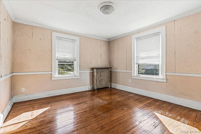 63 Shellbank Place, Rockville Centre, NY 11570