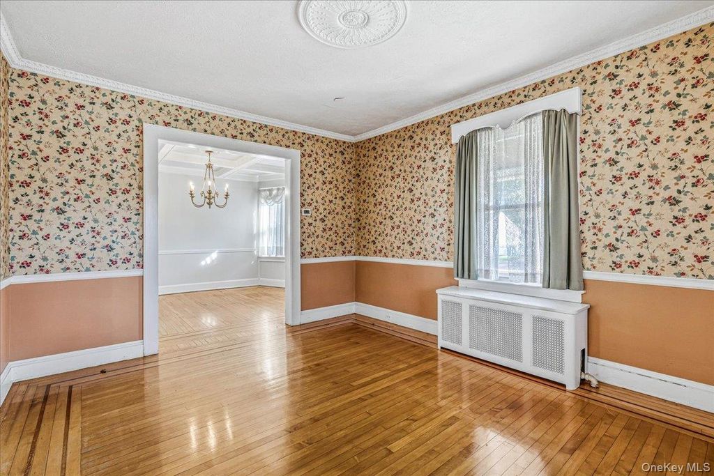 63 Shellbank Place, Rockville Centre, NY 11570 — photo 2