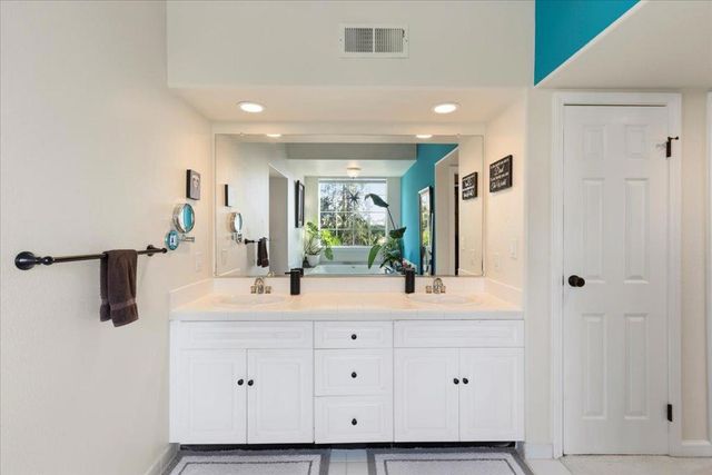 130 Florence Avenue, Oakland, CA 94618