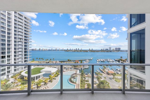 220 Lake Shore Drive 1410, Lake Park, FL 33403