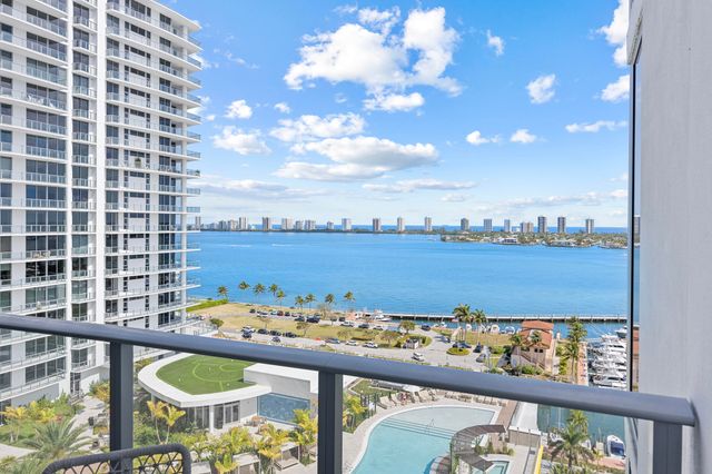220 Lake Shore Drive 1410, Lake Park, FL 33403